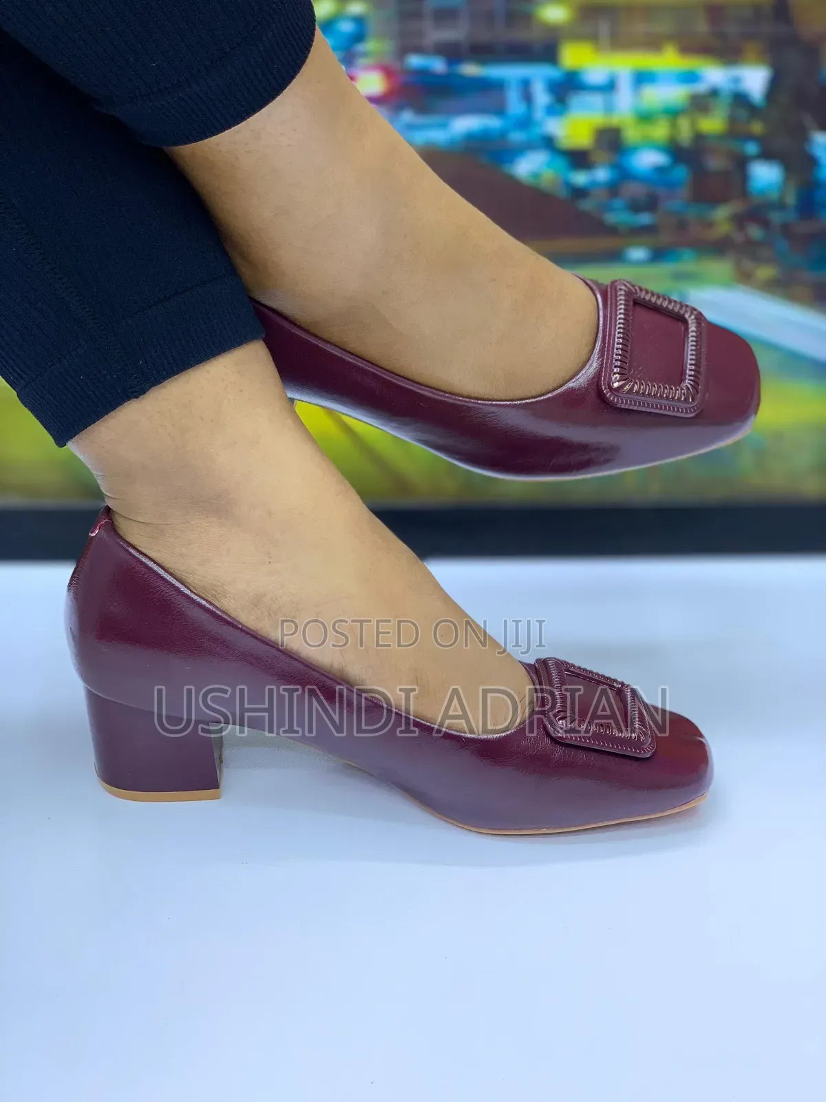 Viatu Vya Malkia Wa Ngozi–Queen Leather Shoes