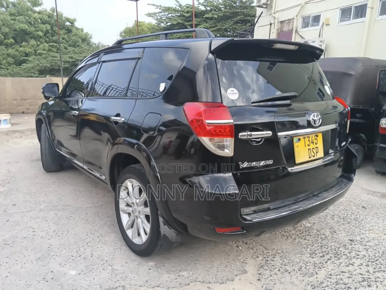 Toyota Vanguard 2011 Black