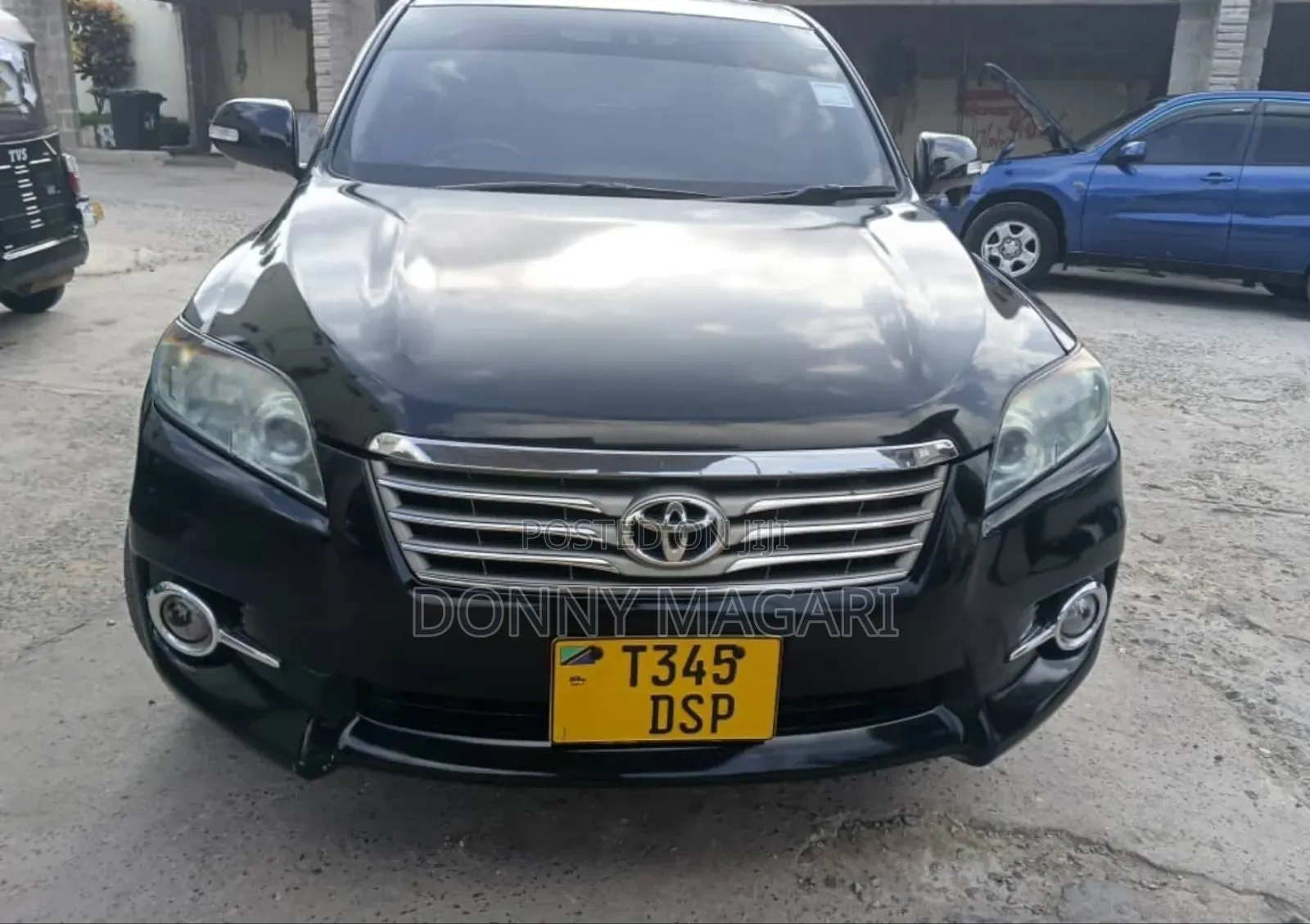 Toyota Vanguard 2011 Black
