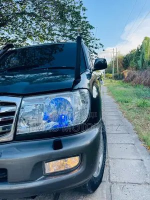Toyota Land Cruiser 1998 Green