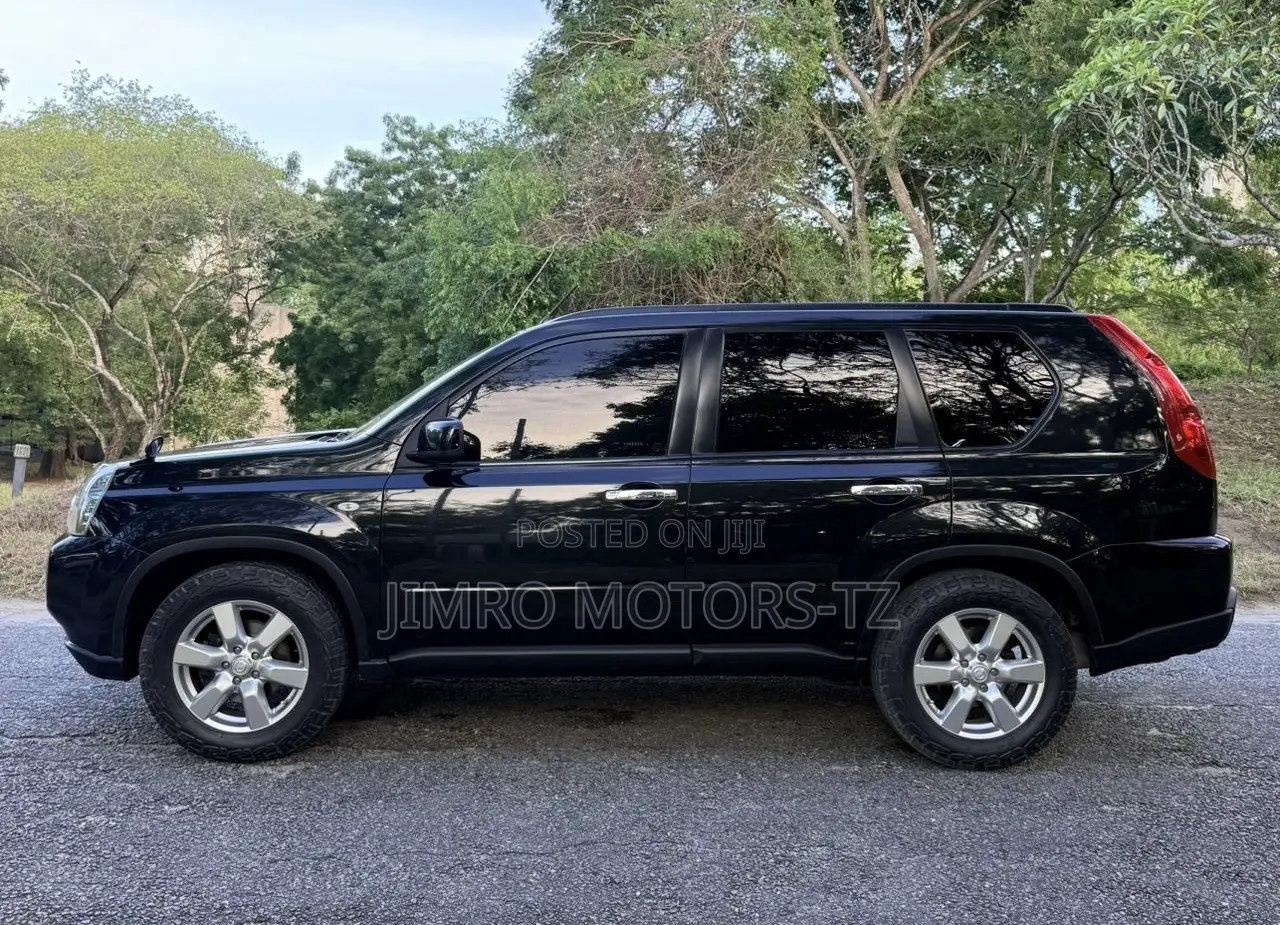 Nissan X-Trail 2010 Black