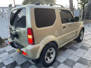 Suzuki Jimny 2013 Gold