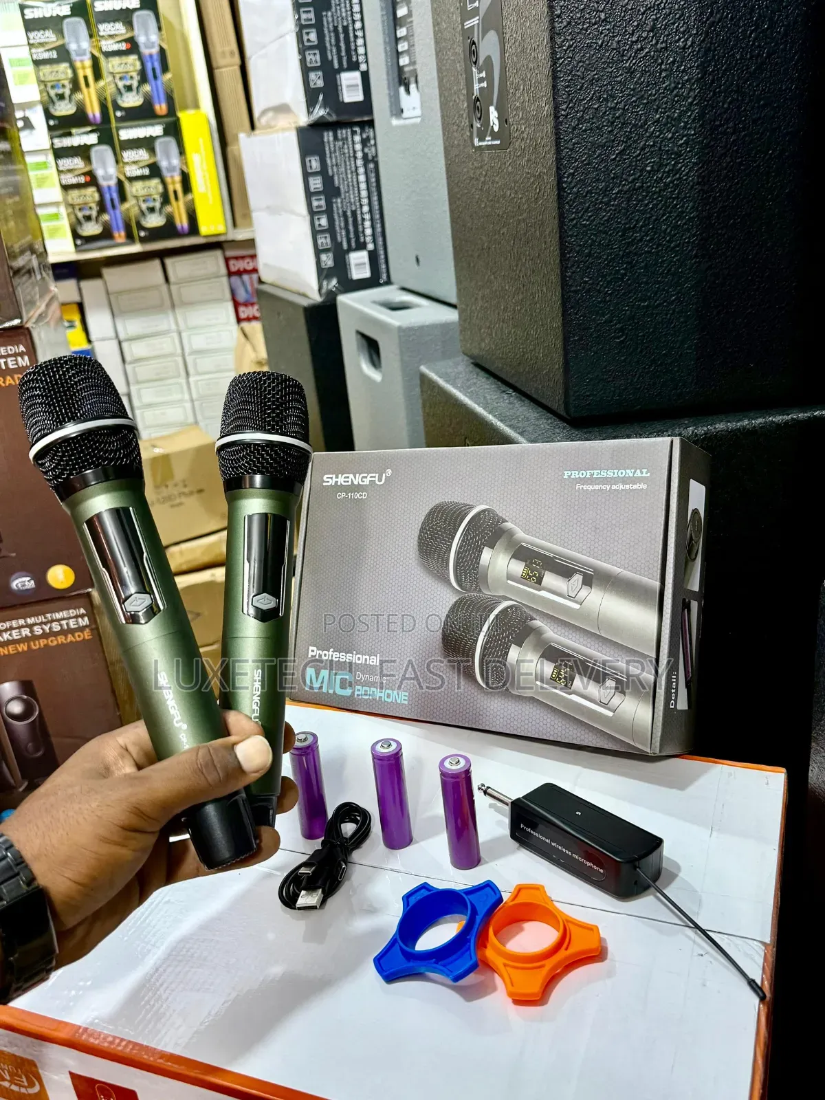 Shengfu Cp-110cd Dynamic Dual Wireless Microphone (Rechargeable)