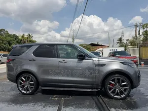 Land Rover Discovery 2018 Gray
