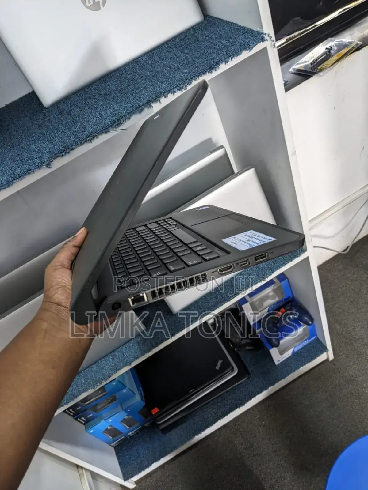 New Laptop Dell 8GB Intel Core i3 HDD 500GB