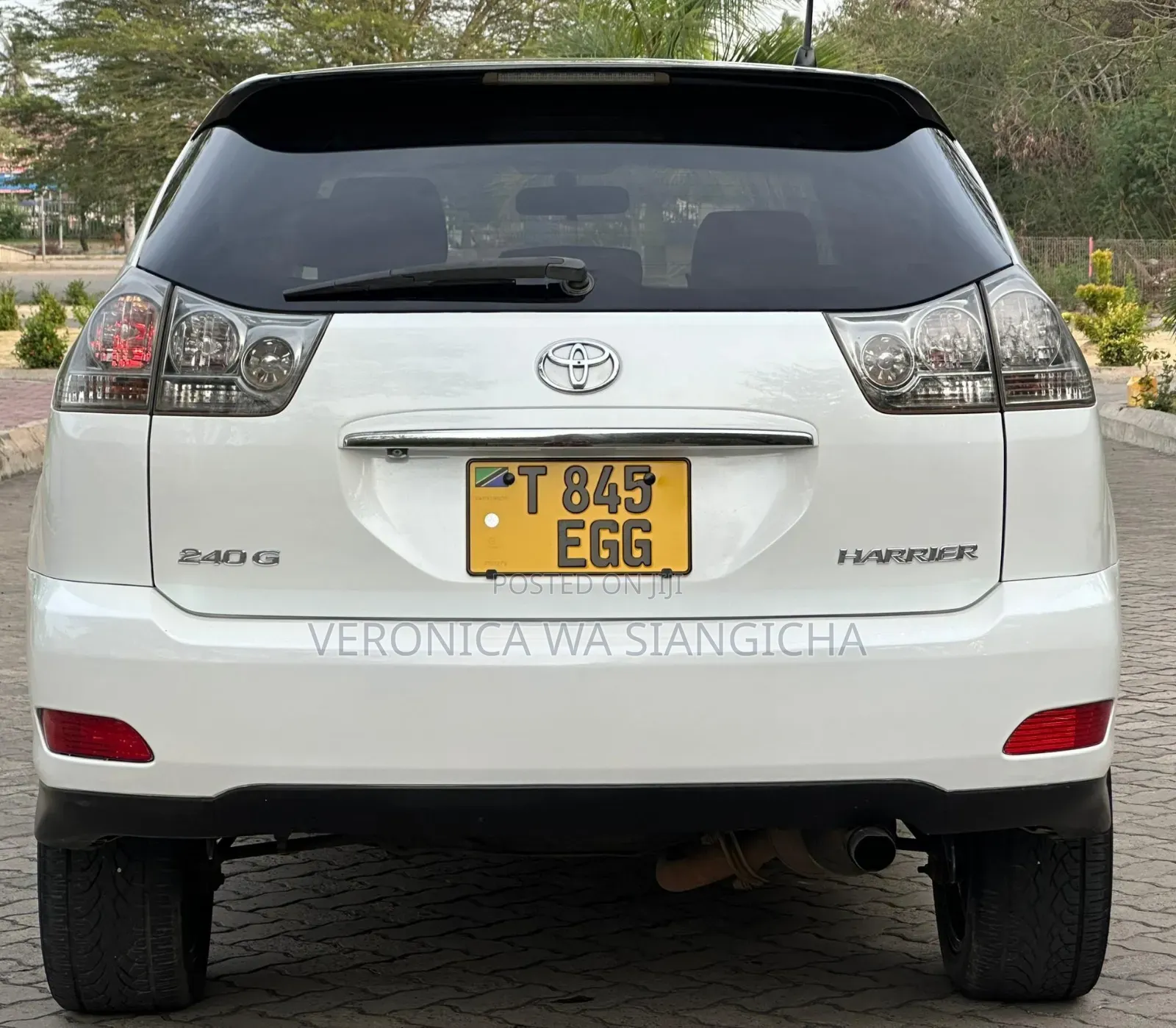 Toyota Harrier 2004 White