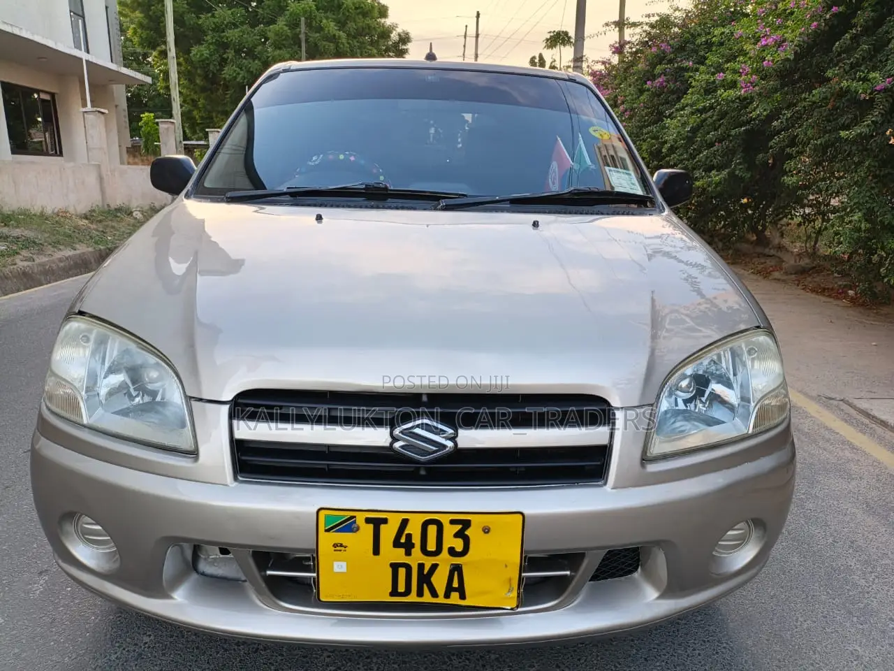 Suzuki Swift 2003 Gold