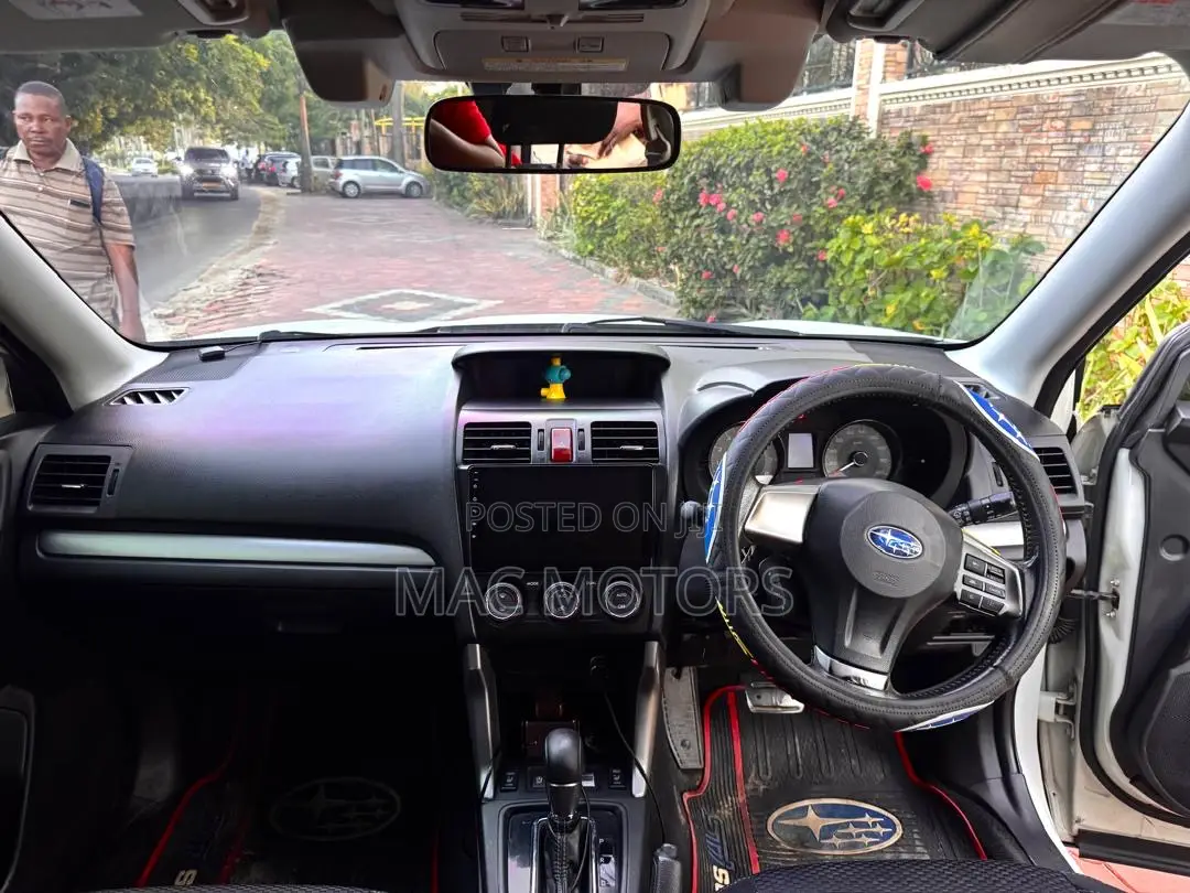 Subaru Forester 2013 Pearl