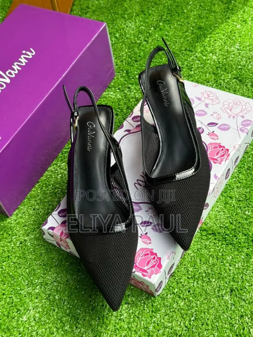 Giovanni Kitten Heel