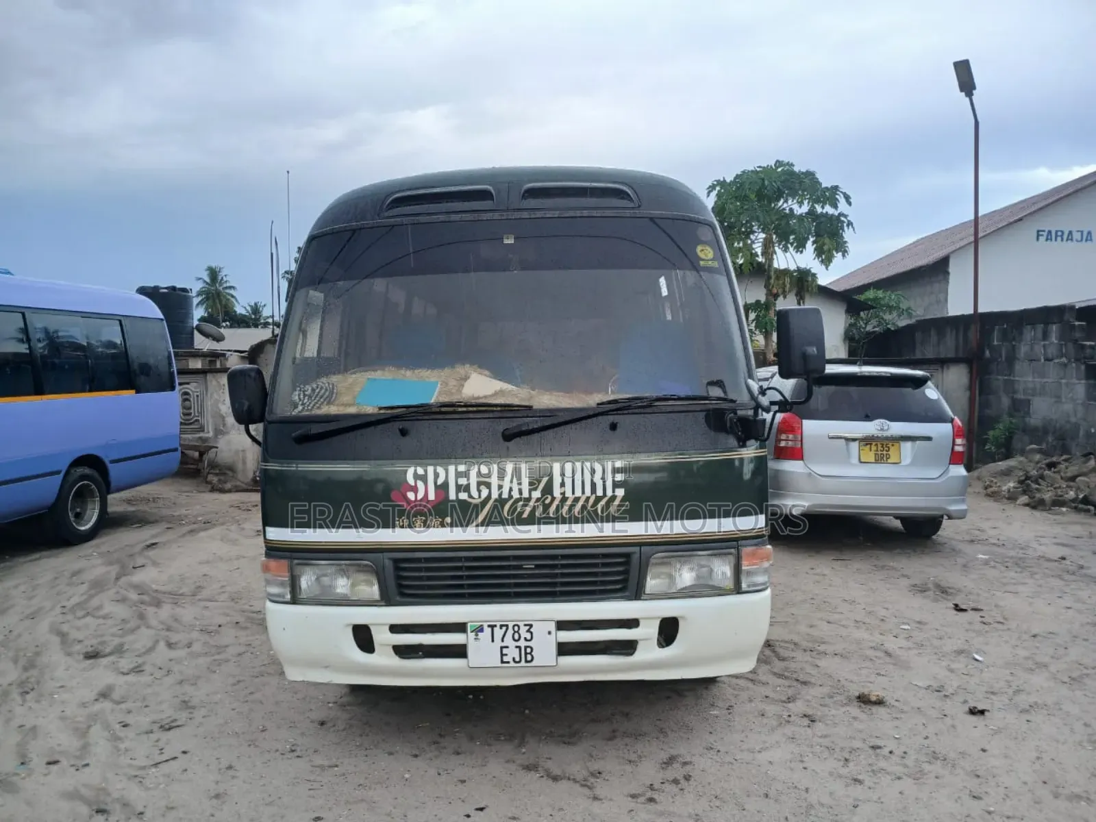 Toyota Coaster 2000 Green