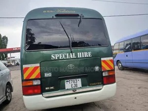 Toyota Coaster 2000 Green
