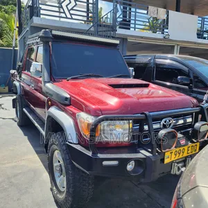 Toyota Land Cruiser 79 Series 2020 Red