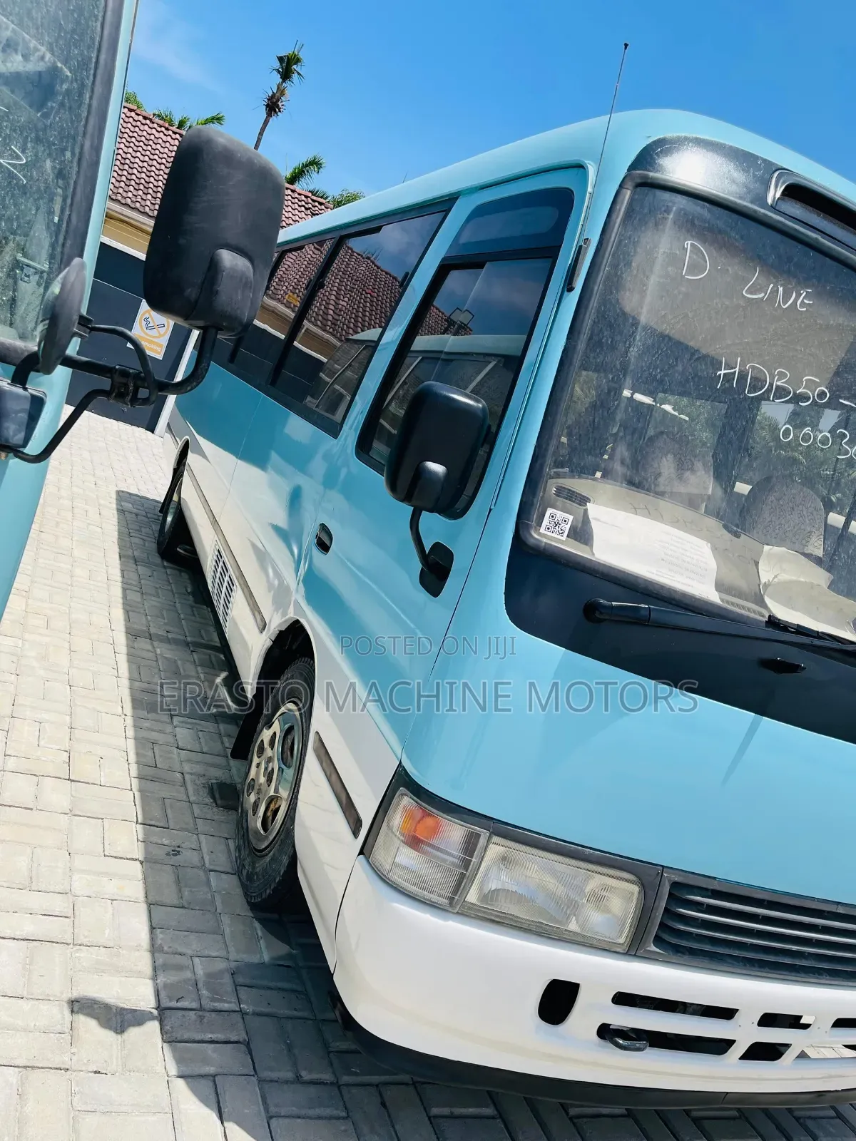 Toyota Coaster 2000 Orange