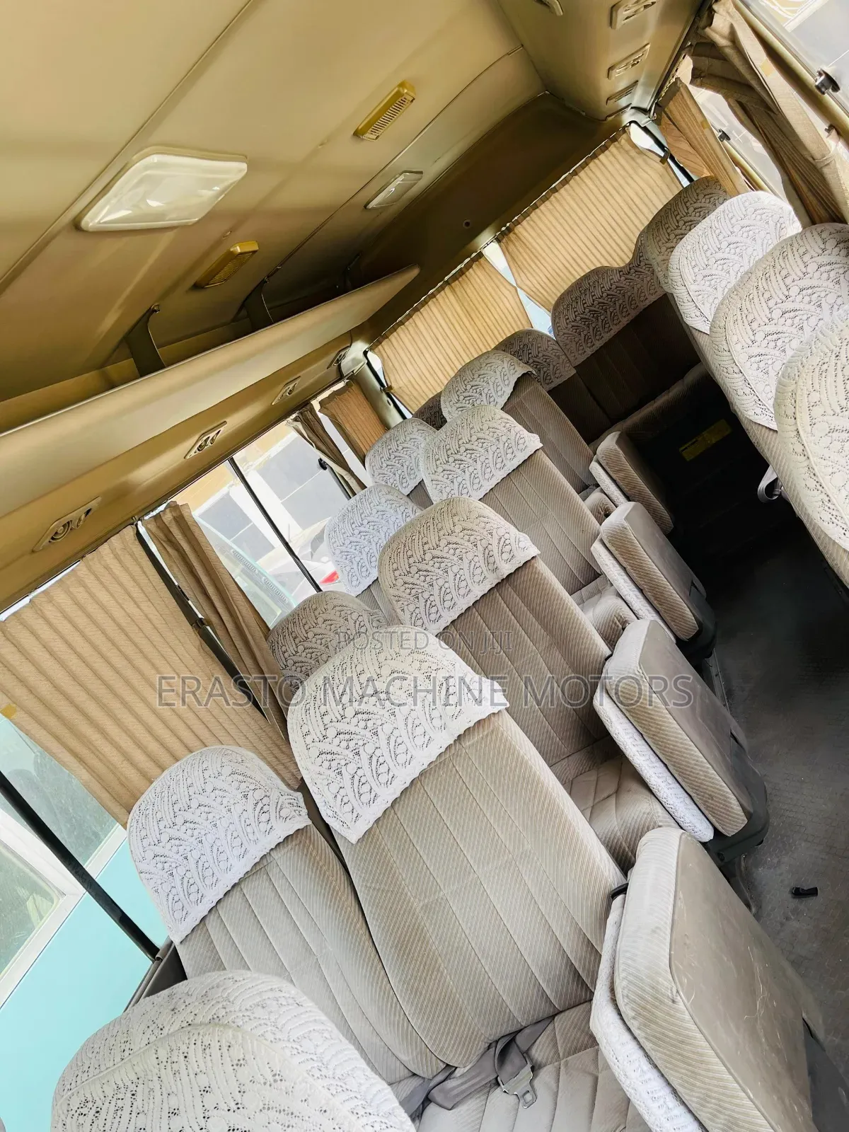 Toyota Coaster 2000 Orange