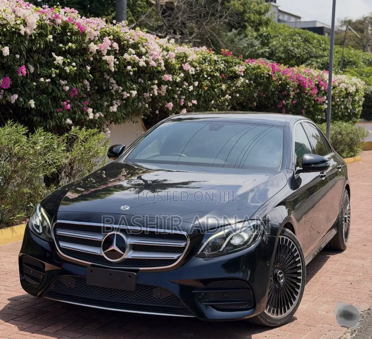 Mercedes-Benz E220 2017 Black