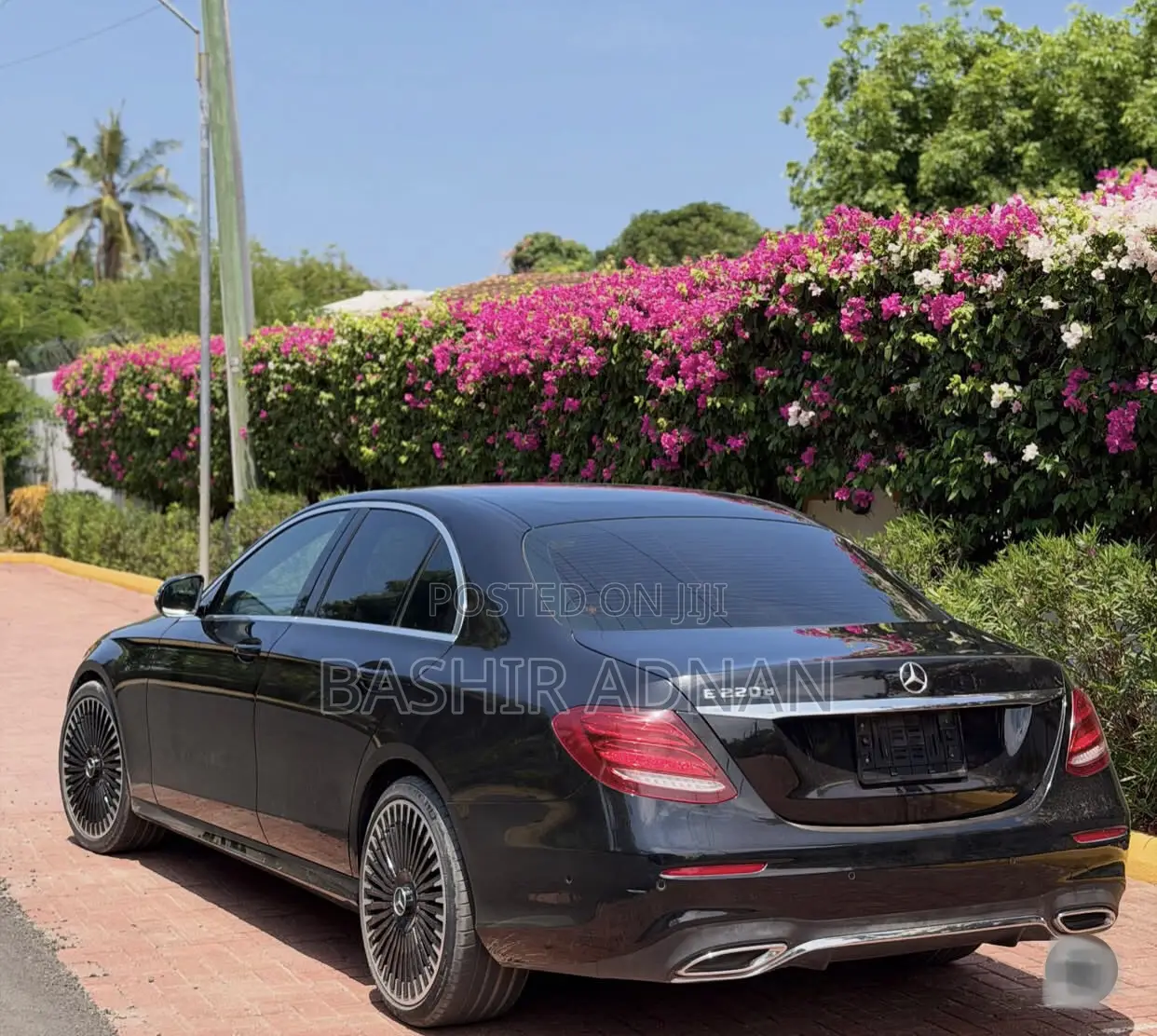 Mercedes-Benz E220 2017 Black