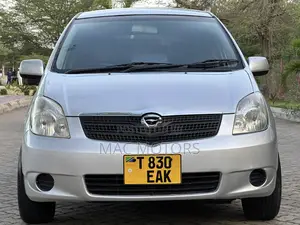 Toyota Corolla Spacio 2003 Silver