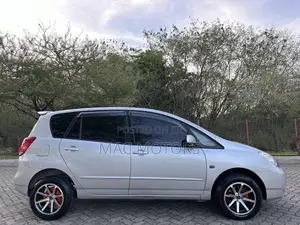 Toyota Corolla Spacio 2003 Silver