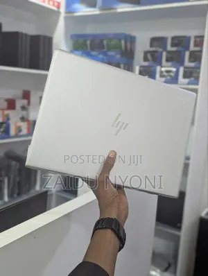 New Laptop HP EliteBook 830 G7 8GB Intel Core i7 SSD 256GB