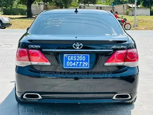 Toyota Crown 2011 Black