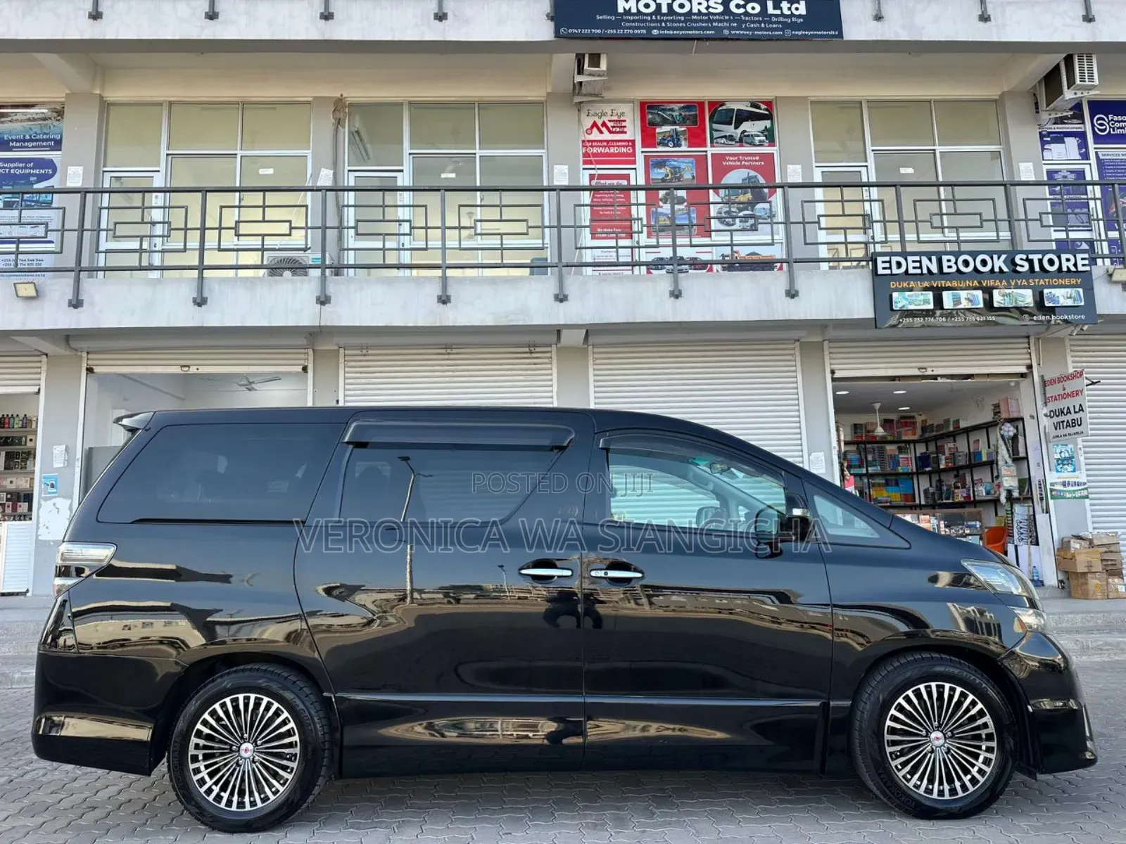 Toyota Vellfire 2010 Black