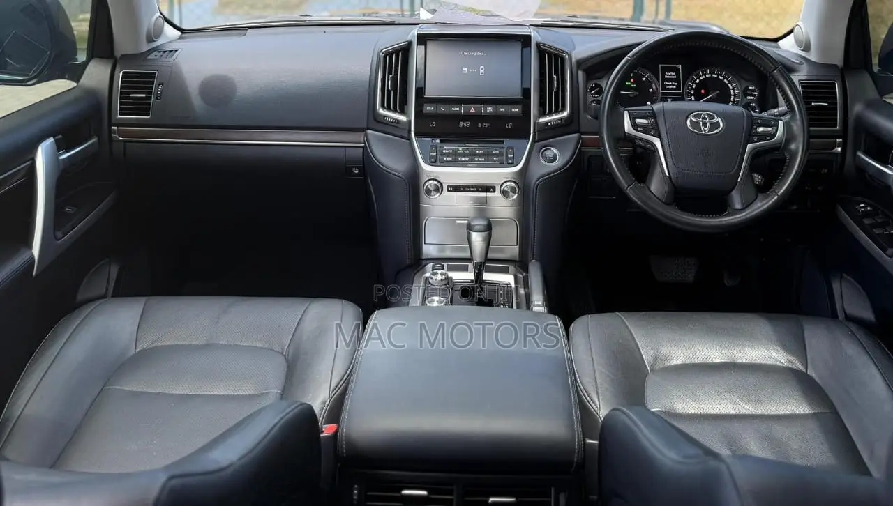 Toyota Land Cruiser 2019 Gray