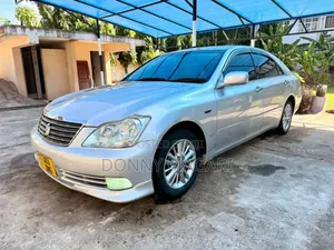 Toyota Crown 2004 Silver