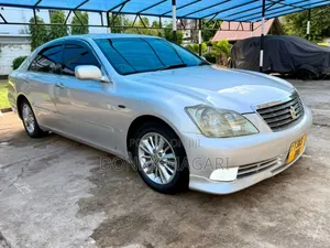 Toyota Crown 2004 Silver