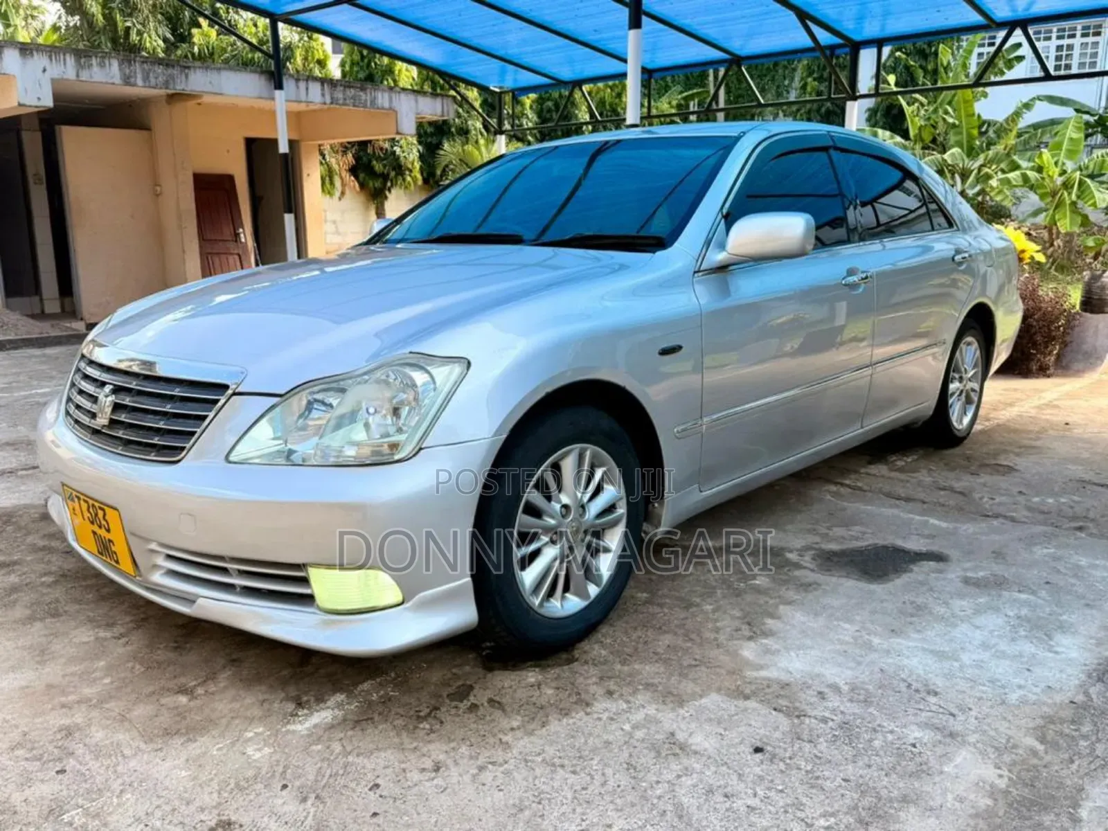 Toyota Crown 2004 Silver