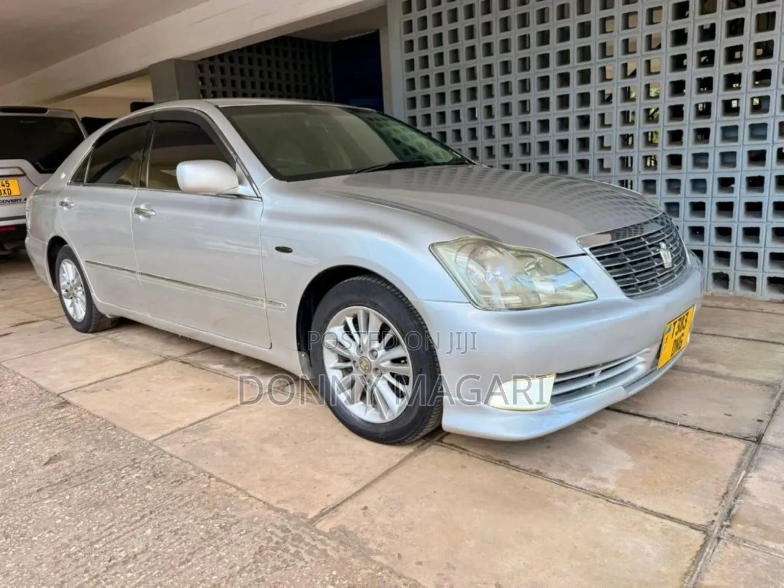 Toyota Crown 2004 Silver