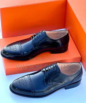 Men's Leather Shoes Clarks Brand New Very Official