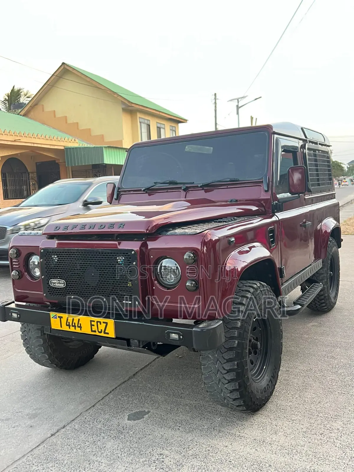 Land Rover Defender 2021 Red