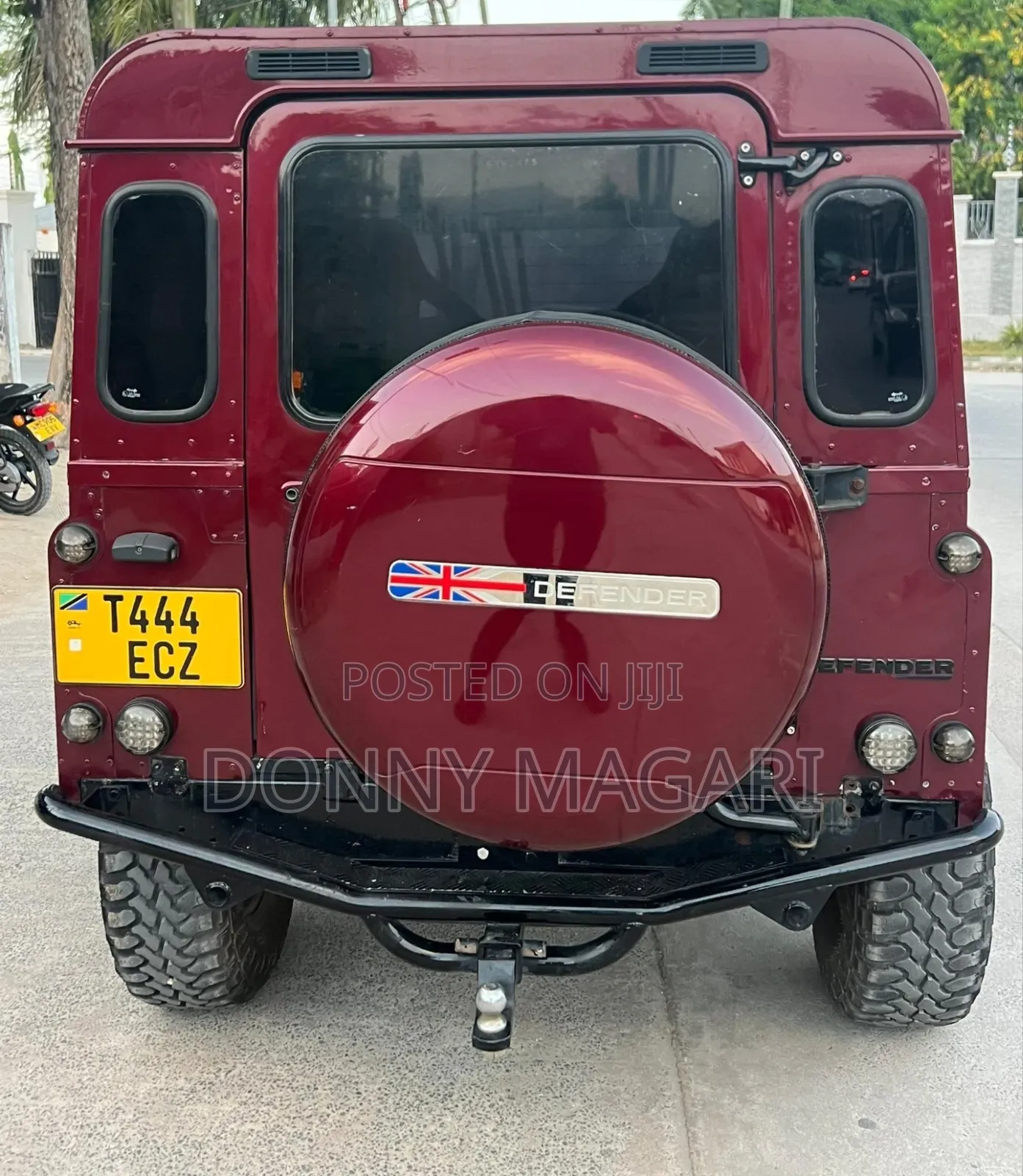 Land Rover Defender 2021 Red