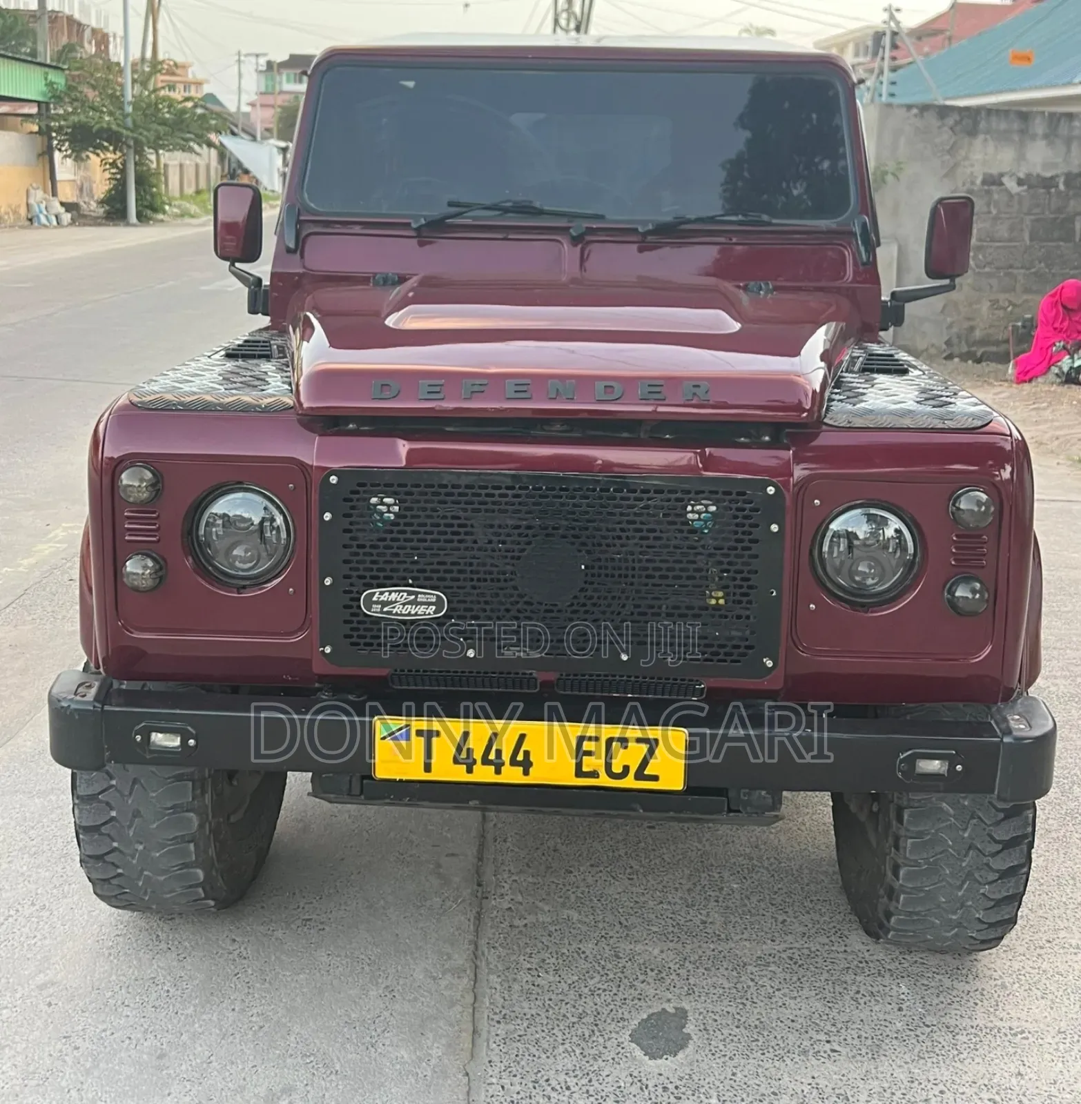 Land Rover Defender 2021 Red