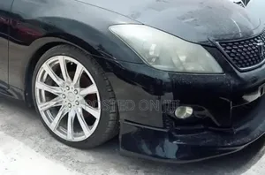Toyota Crown 2009 Black