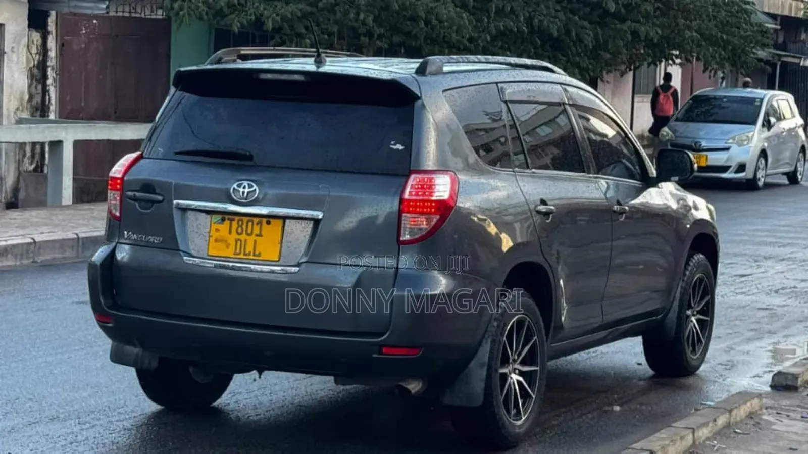 Toyota Vanguard 2010 Gray