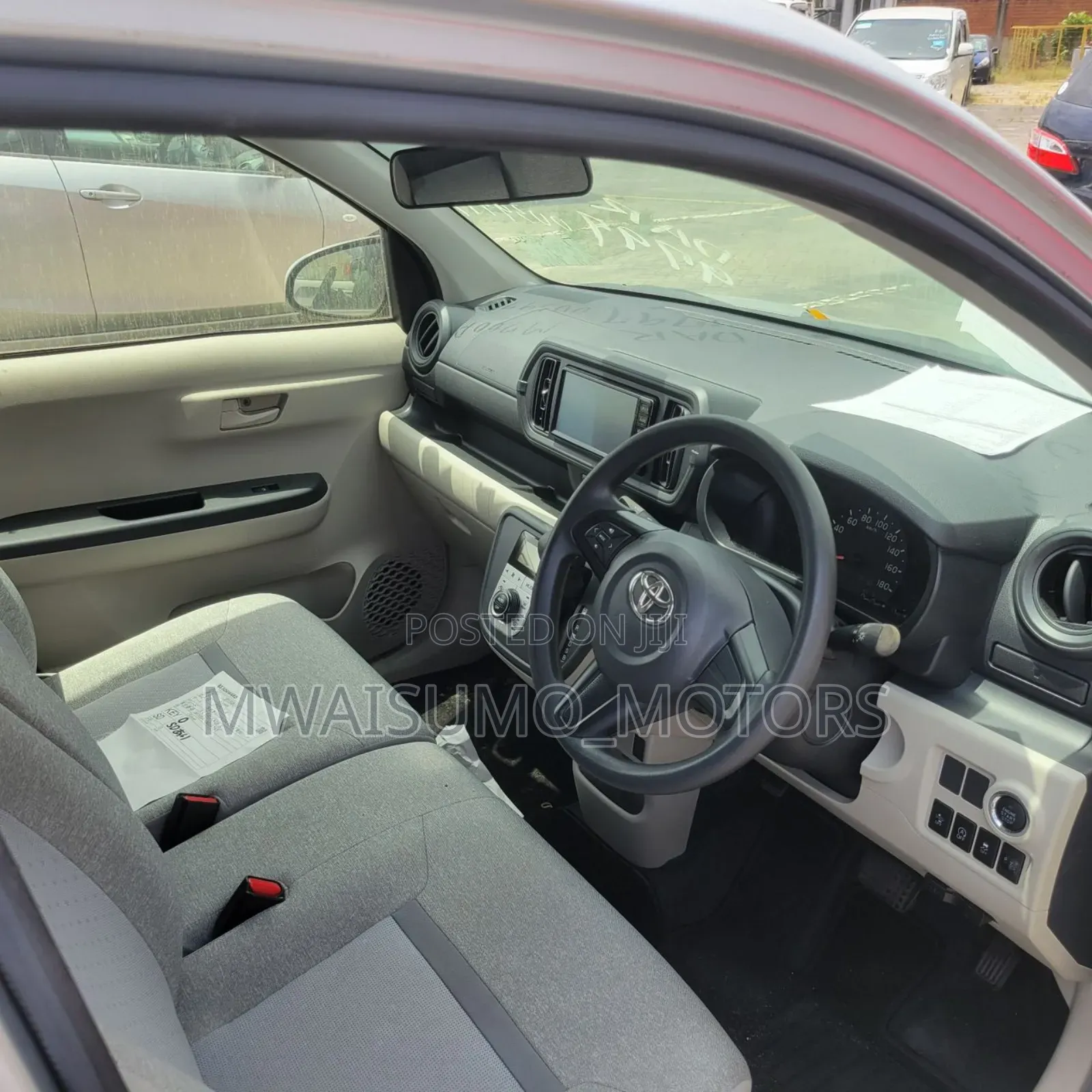 Toyota Passo 2013 Silver