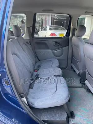 Toyota Fun Cargo 2002 Blue