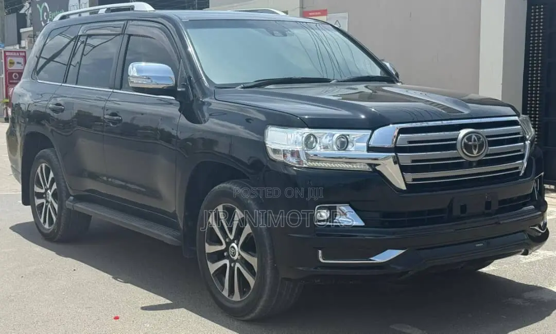 Toyota Land Cruiser 4.6 V8 ZX 2016 Black