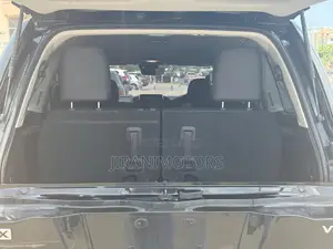 Toyota Land Cruiser 4.6 V8 ZX 2016 Black