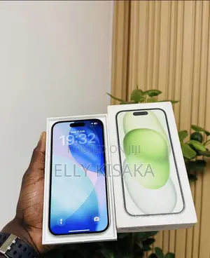 New Apple iPhone 15 128 GB White