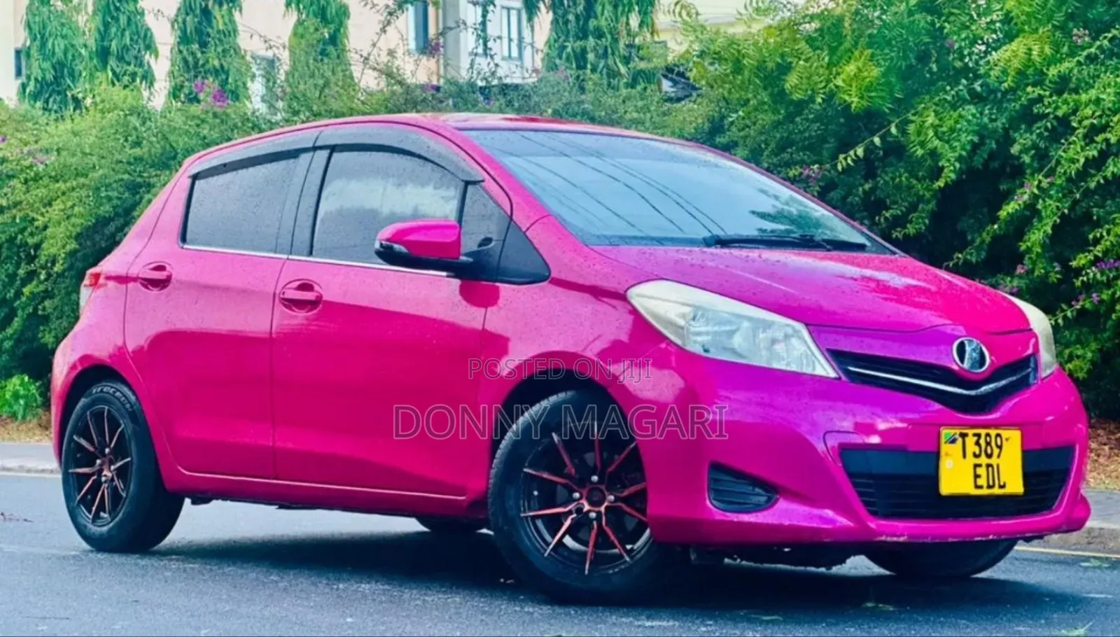 Toyota Vitz 2011 Pink