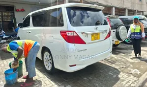 Toyota Alphard 2.4 Petrol AWD 2010 White
