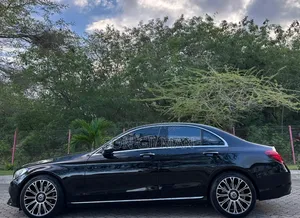 Mercedes-Benz C-Class 2015 Black