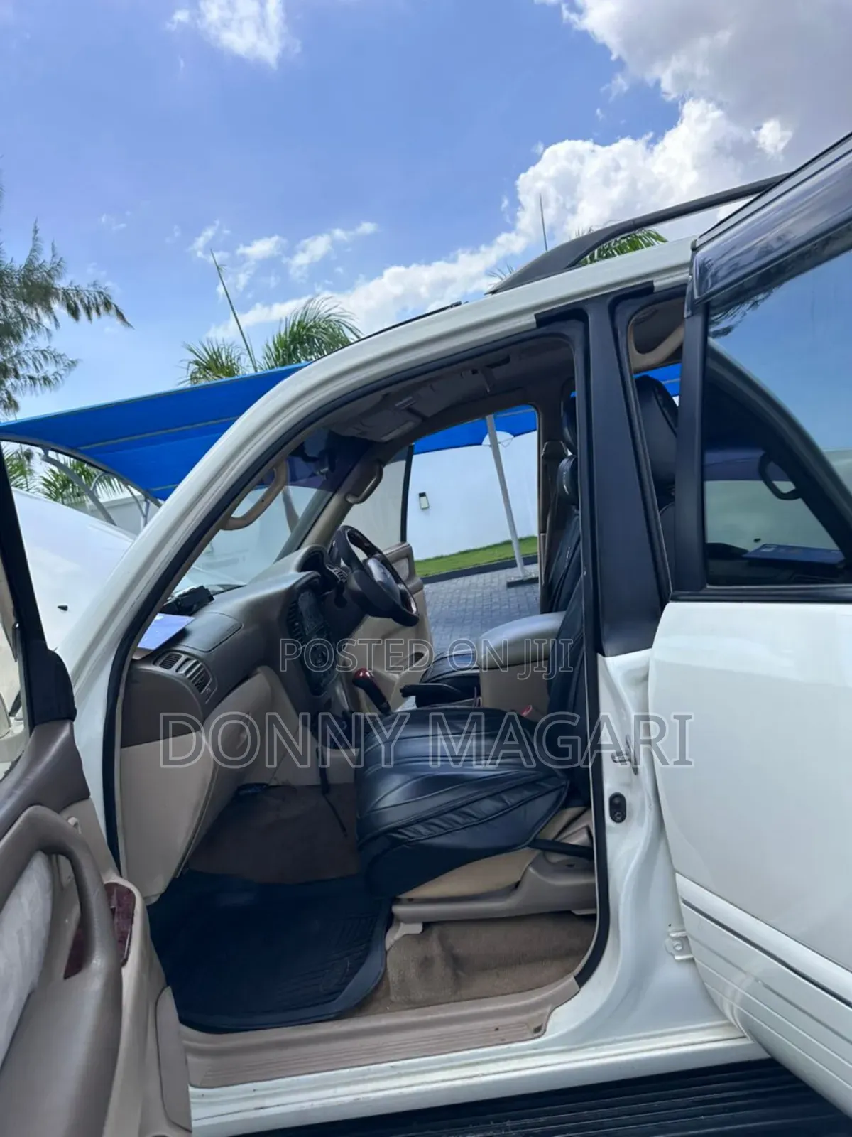 Toyota Land Cruiser 2002 White
