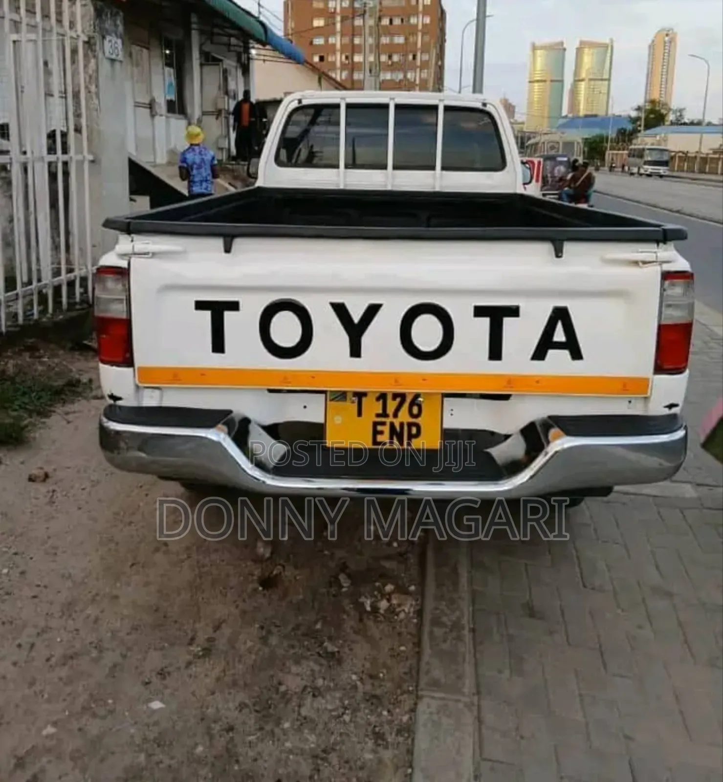 Toyota Hilux 2018 White