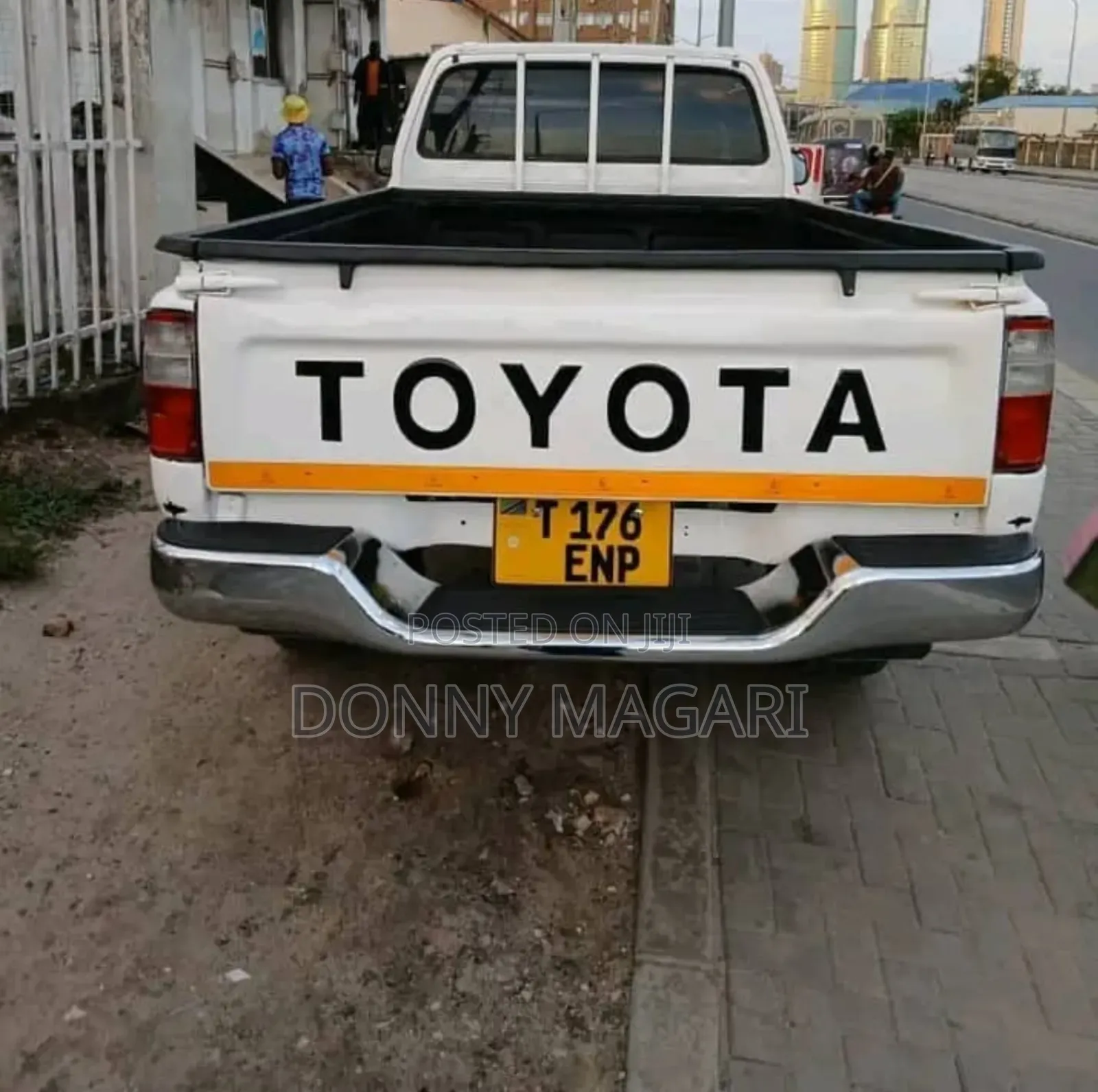 Toyota Hilux 2018 White