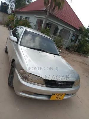 Toyota Carina 2000 Silver