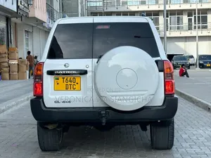 Nissan Patrol 2018 White
