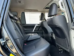 Toyota Land Cruiser Prado 2023 Black